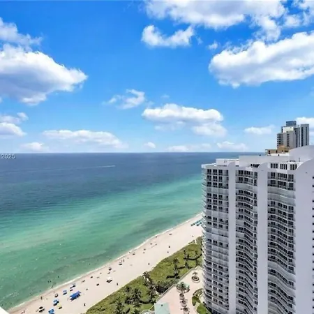 Villa High-Rise Haven By The Sea